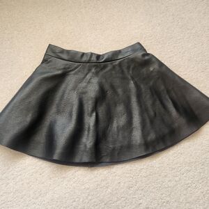 H&M pleather Girls skirt size 3-4